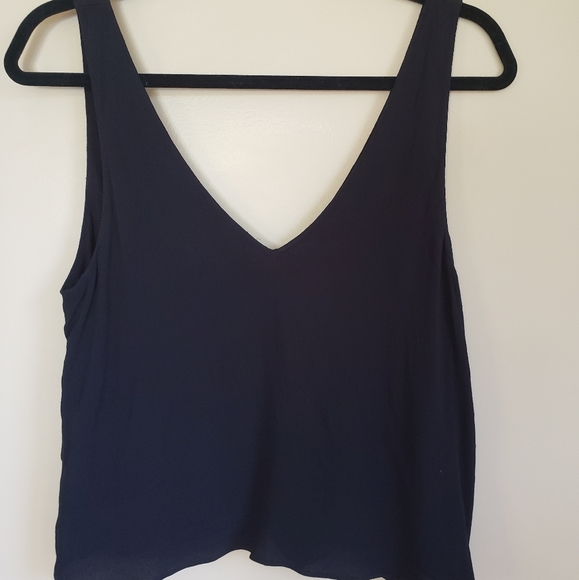 Aritzia Tops - 3/30 Aritzia wilfred free tank small❤